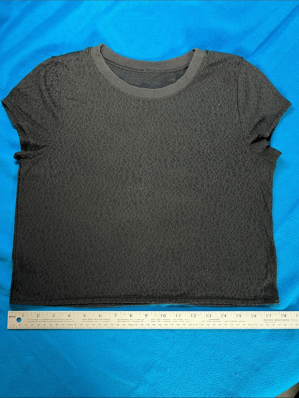 Lululemon Cates Camo Veil Baby Tee S GUC